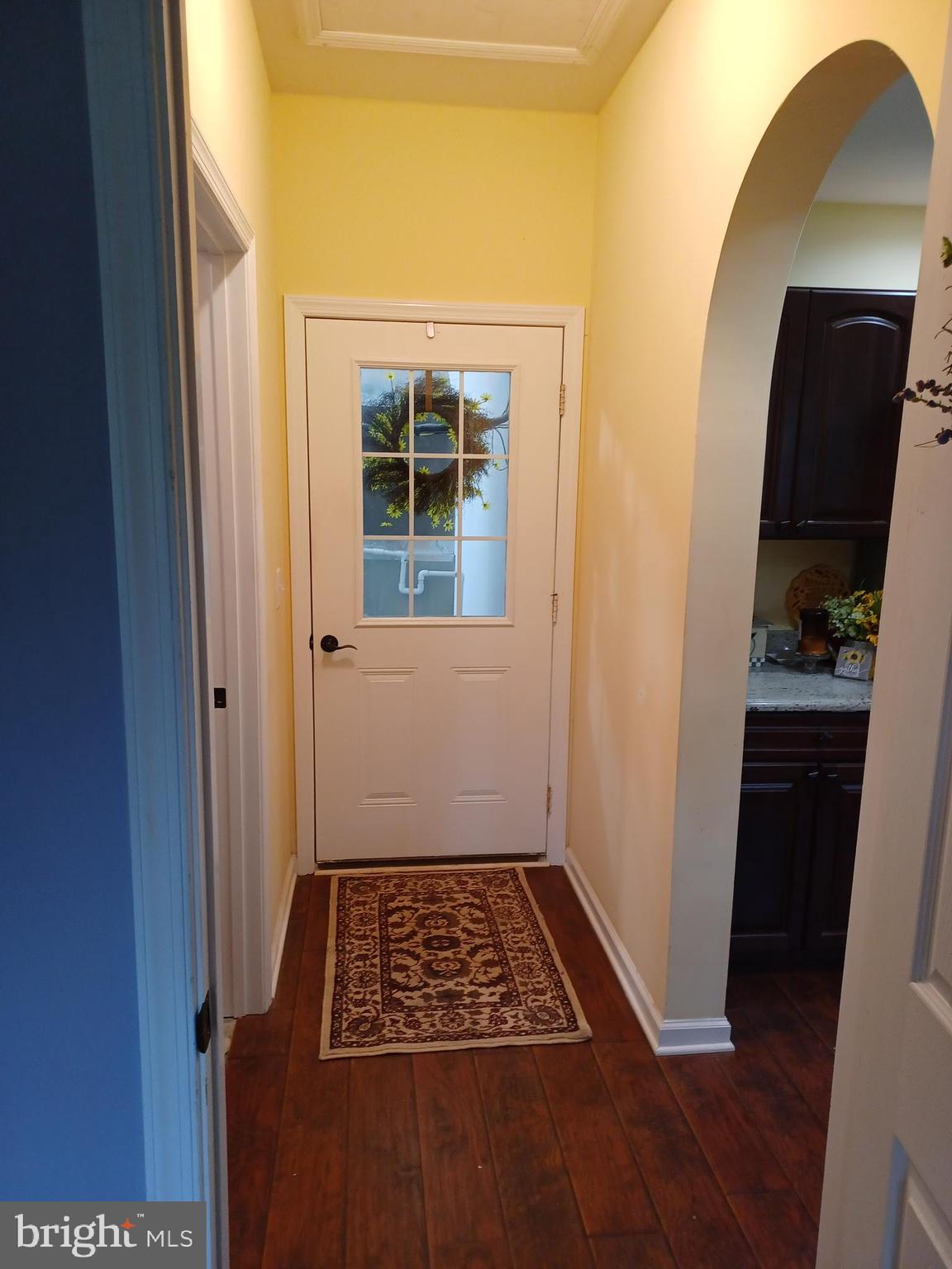 CREEKSIDE MANOR - Residential