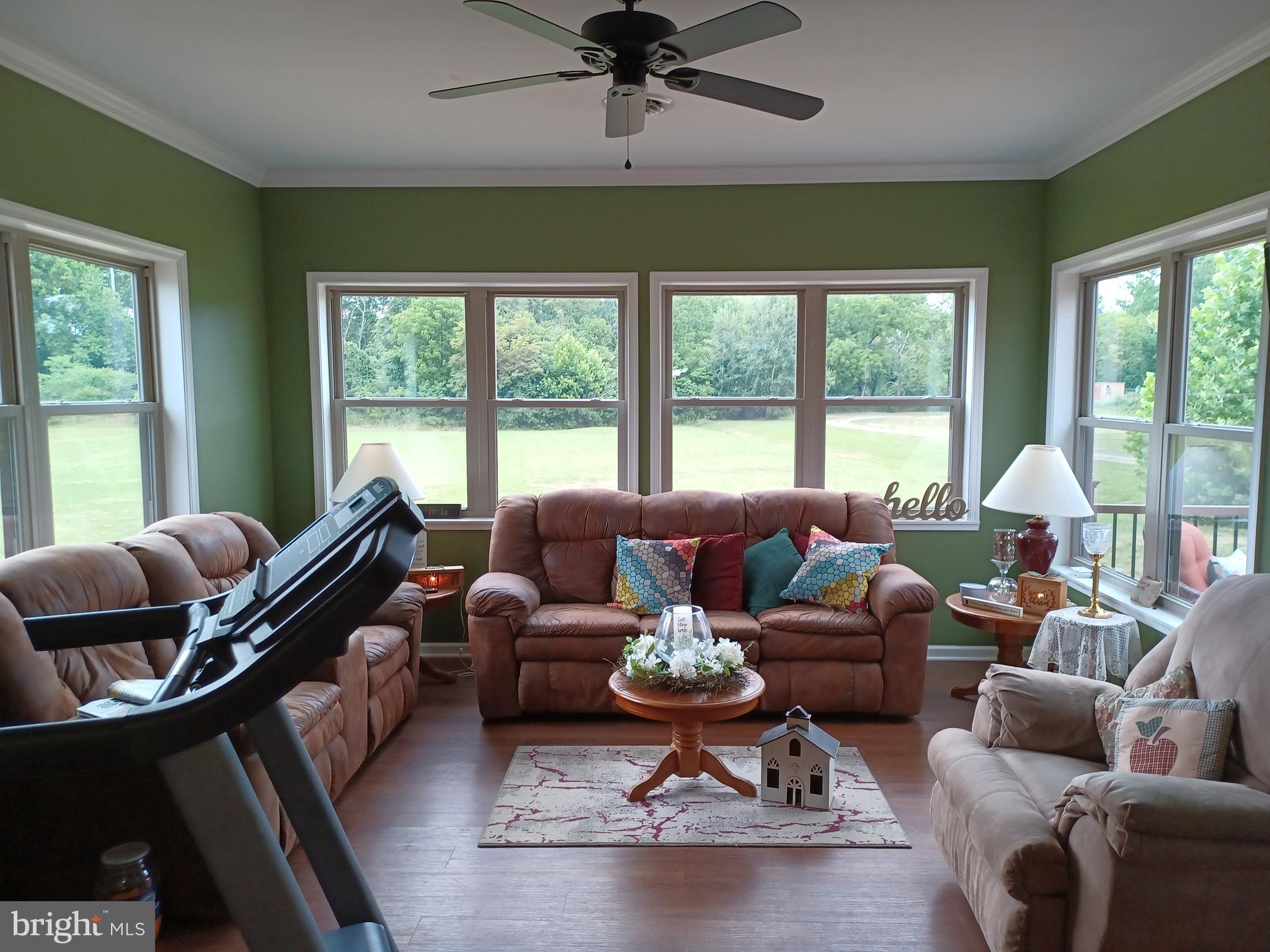 CREEKSIDE MANOR - Residential