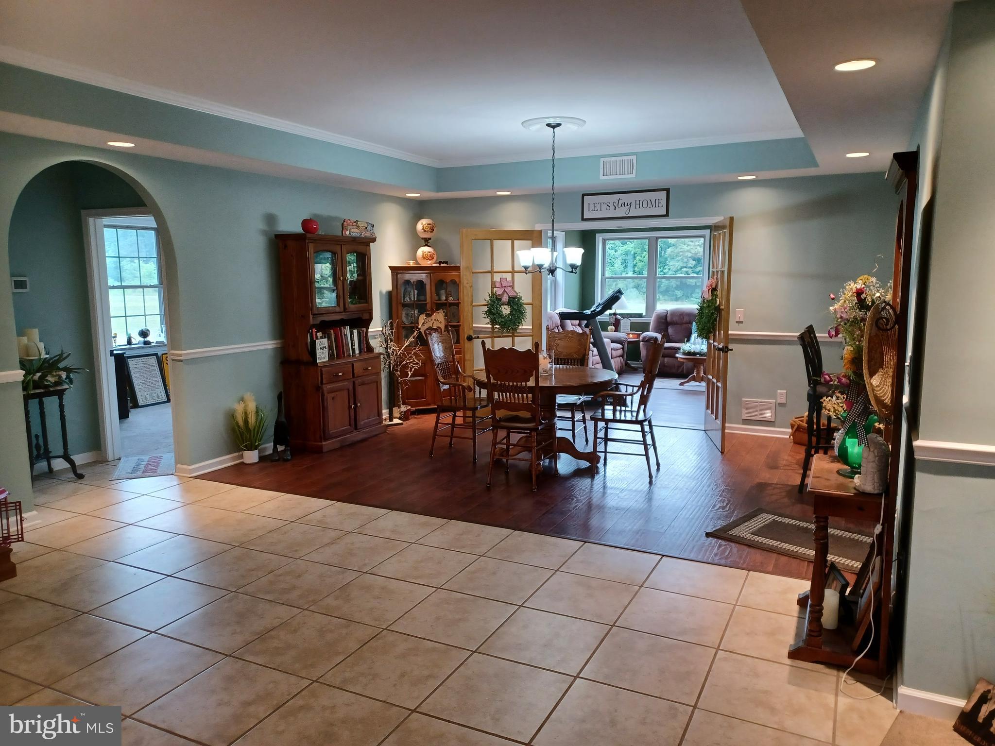 CREEKSIDE MANOR - Residential