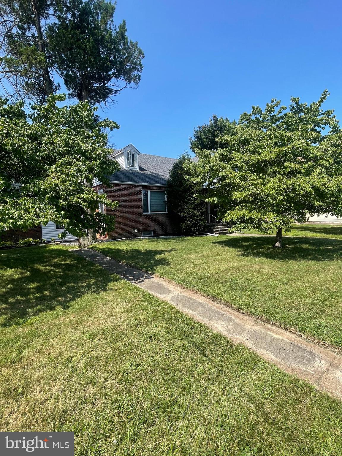 264 S WHITE HORSE PIKE