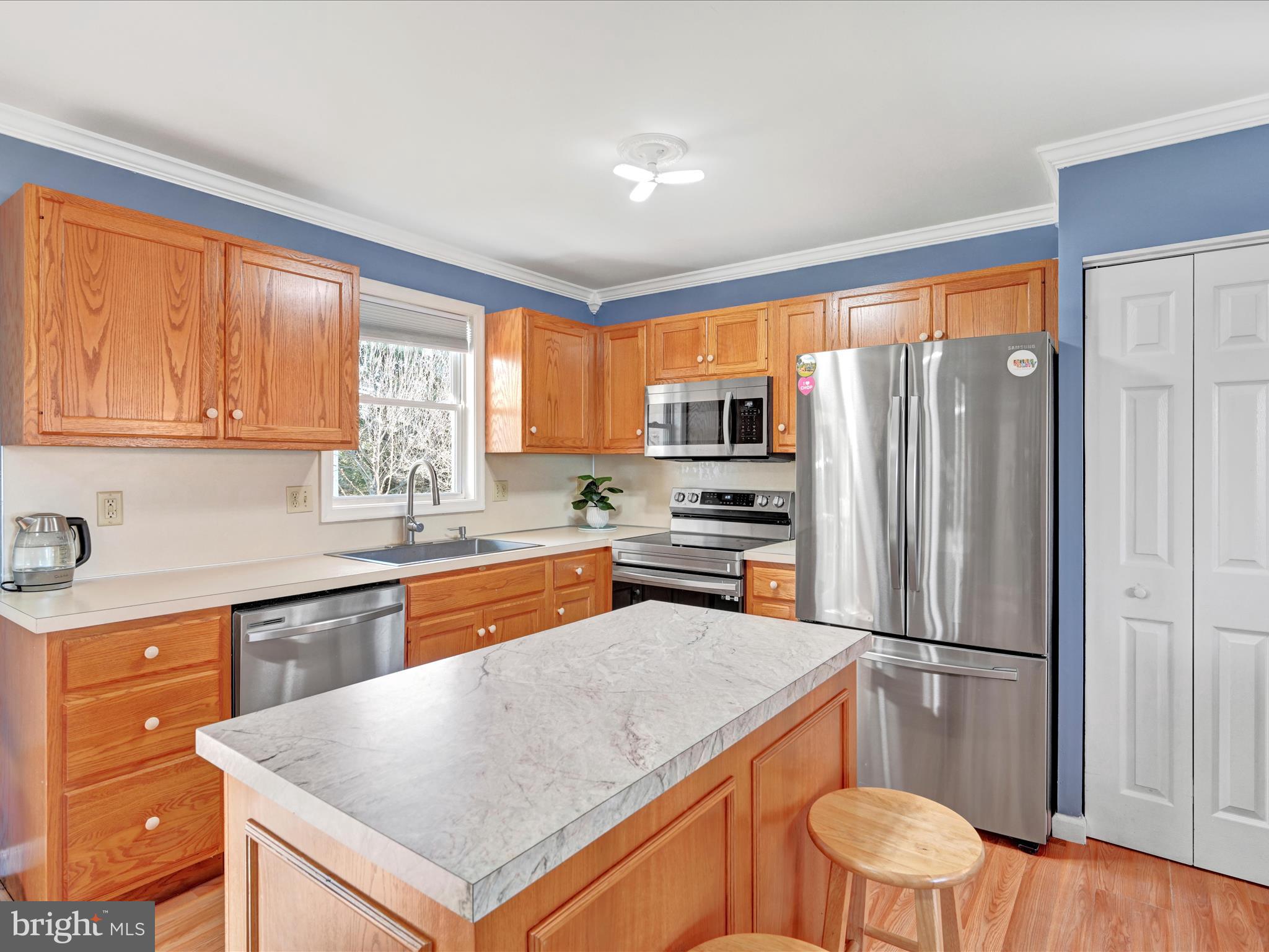 NEWBURG VILLAGE - Residential