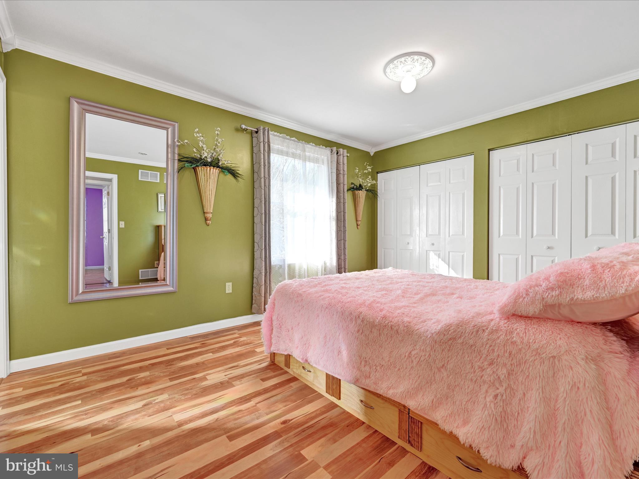 NEWBURG VILLAGE - Residential