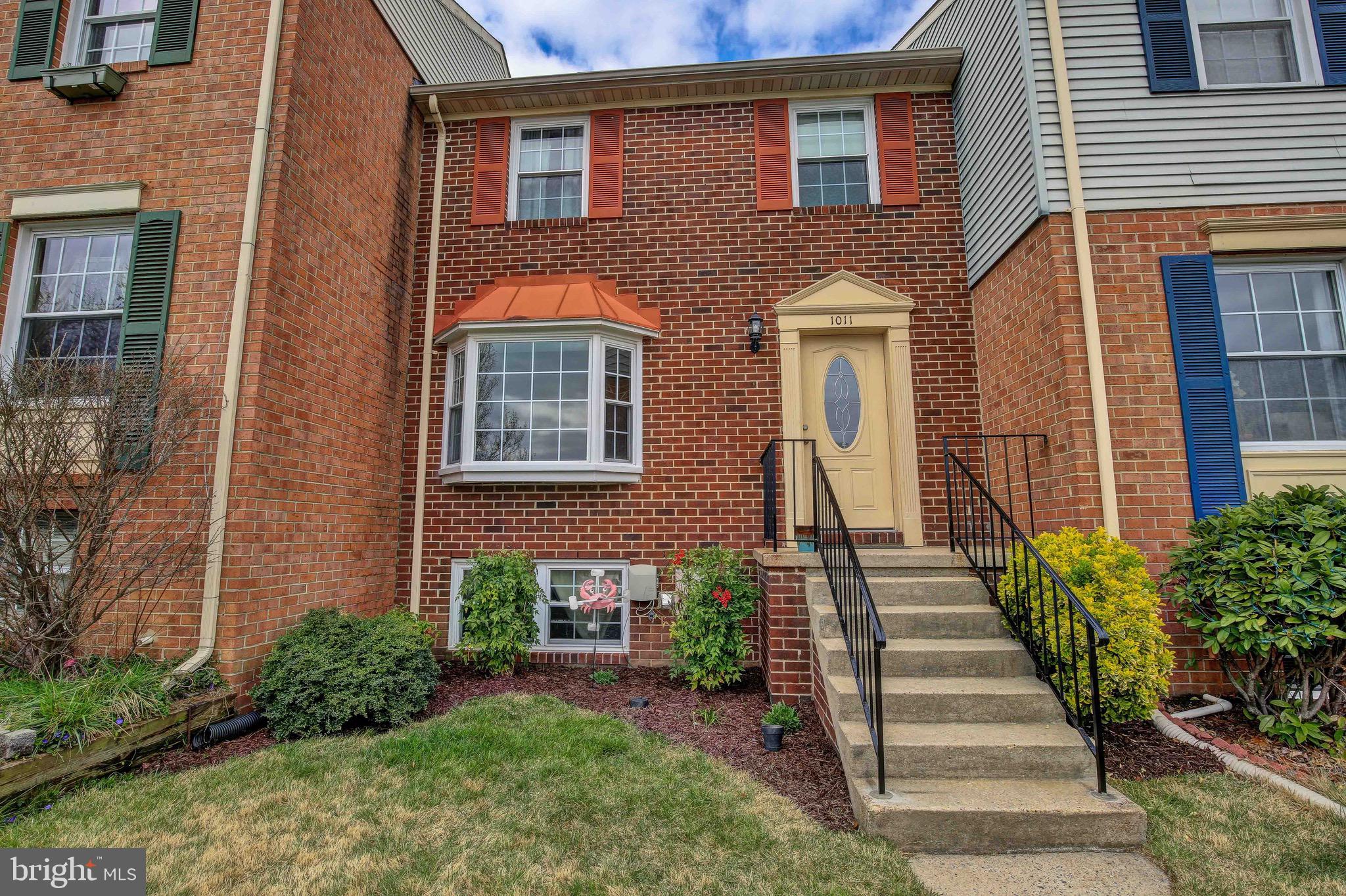 ELIZABETHS LANDING - Residential