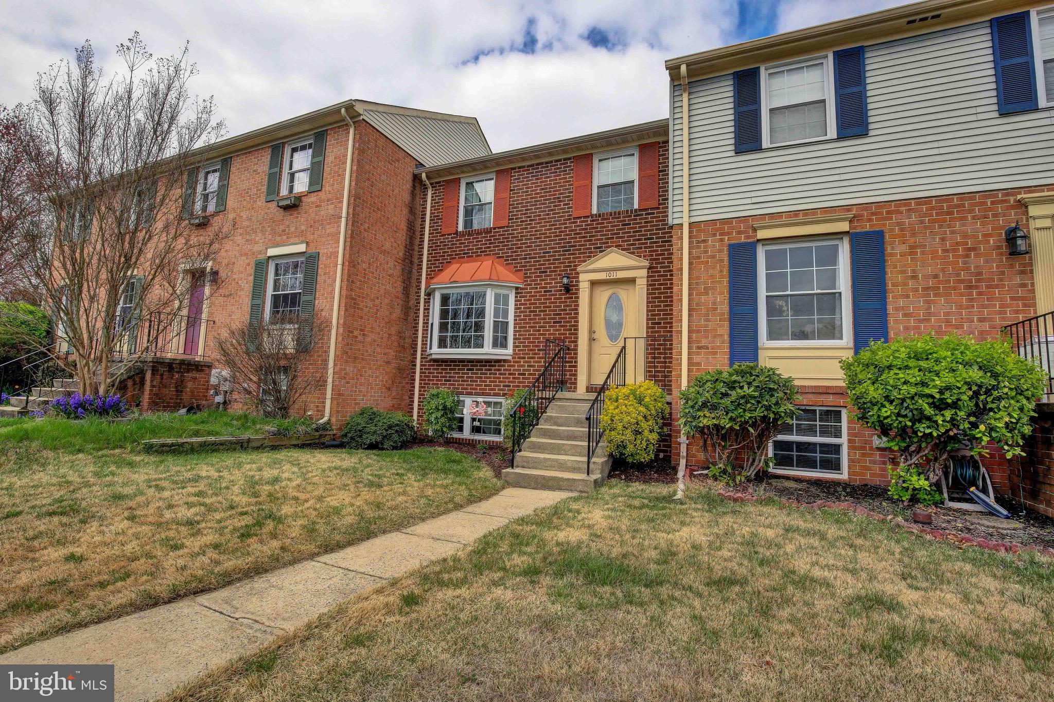 ELIZABETHS LANDING - Residential