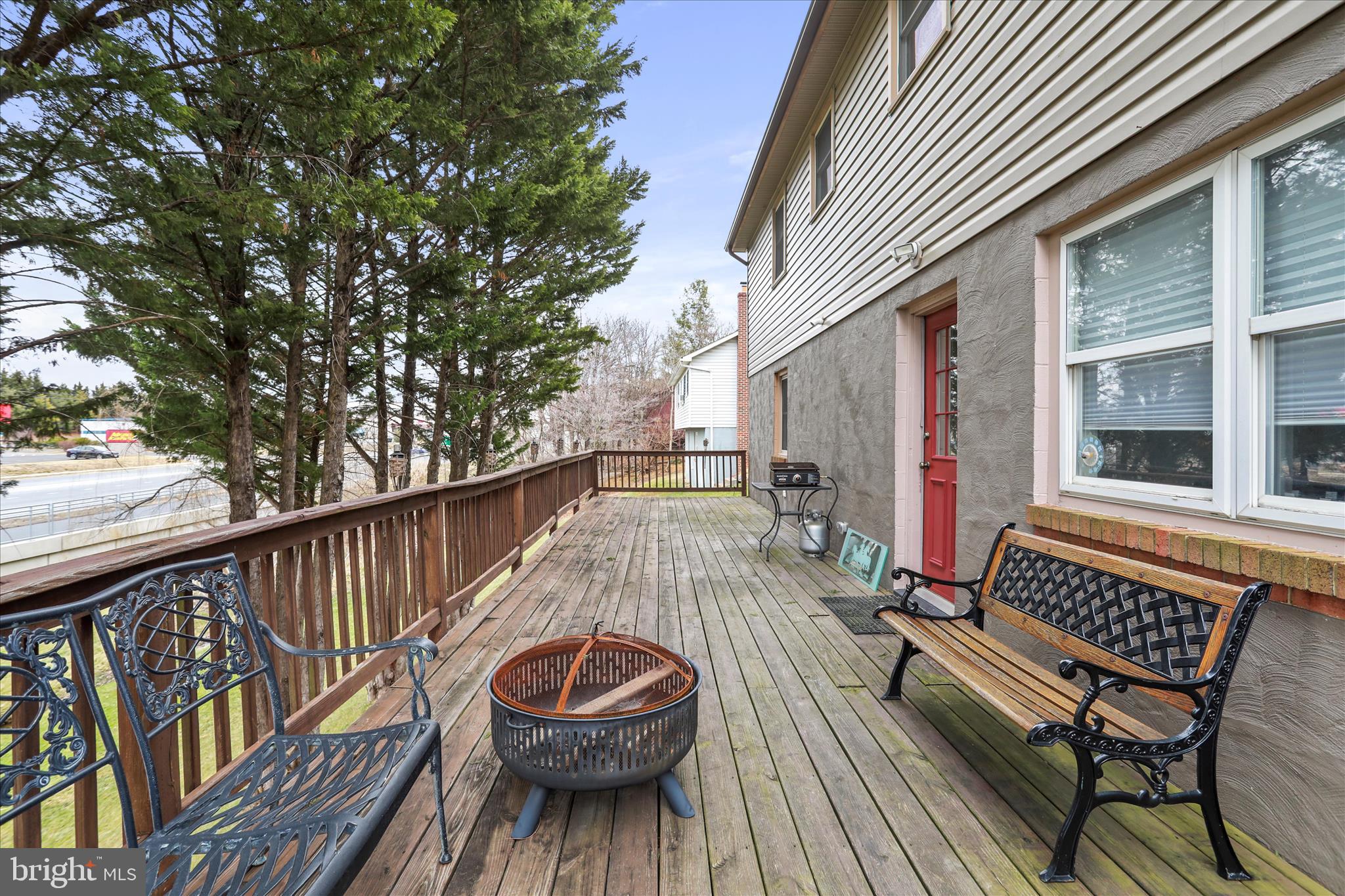 RIDGEFIELD - Residential