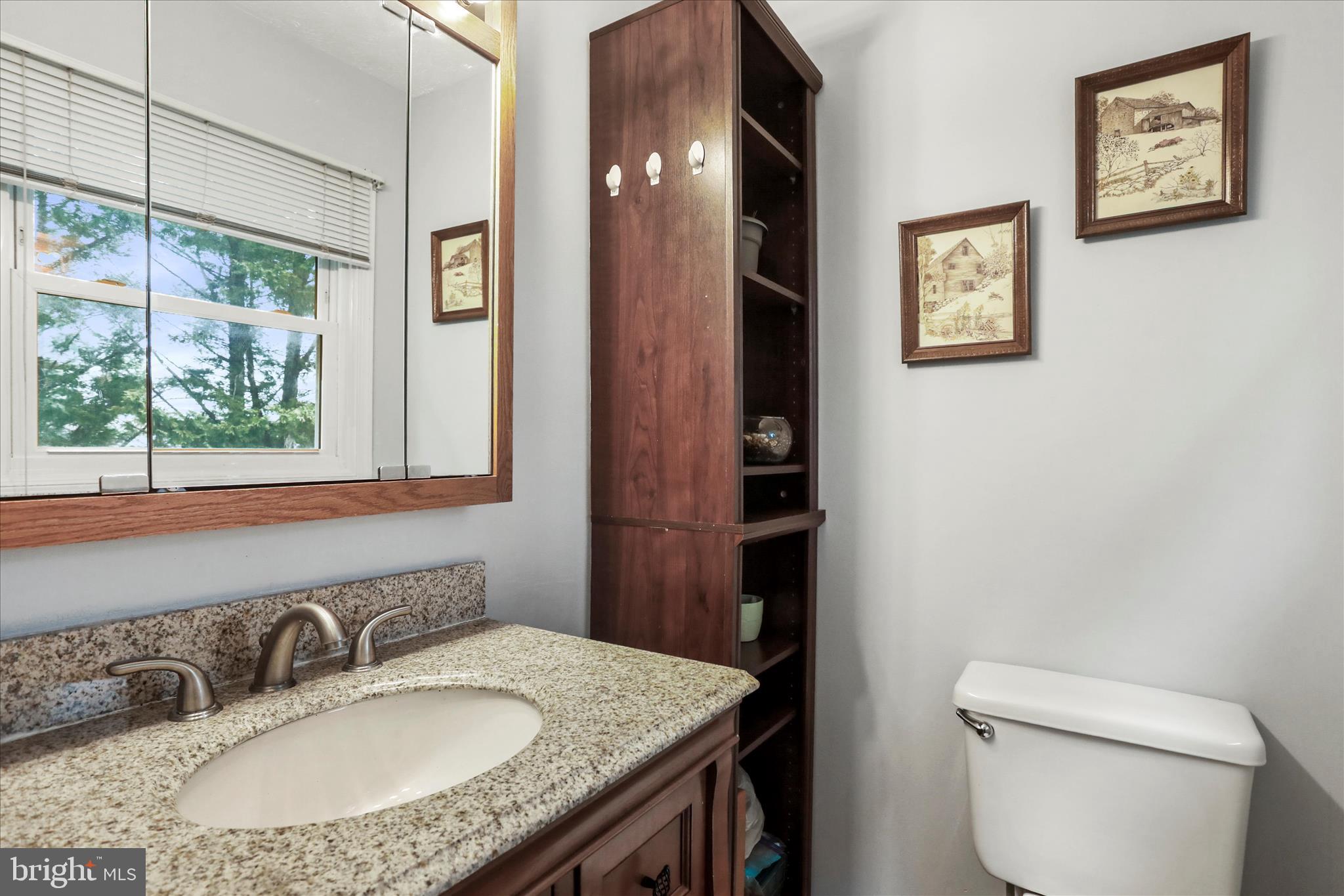 RIDGEFIELD - Residential