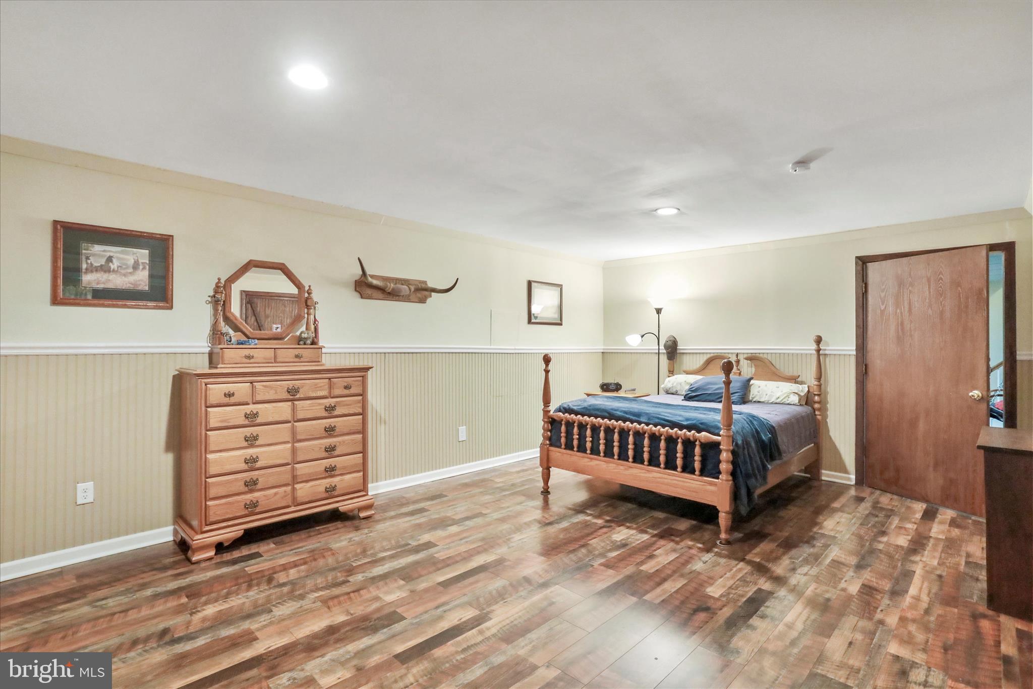 RIDGEFIELD - Residential