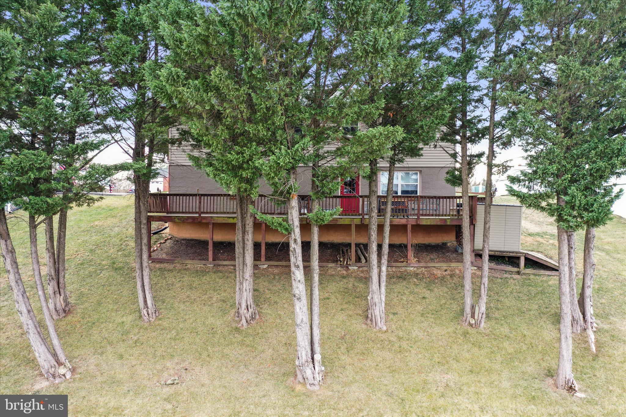 RIDGEFIELD - Residential