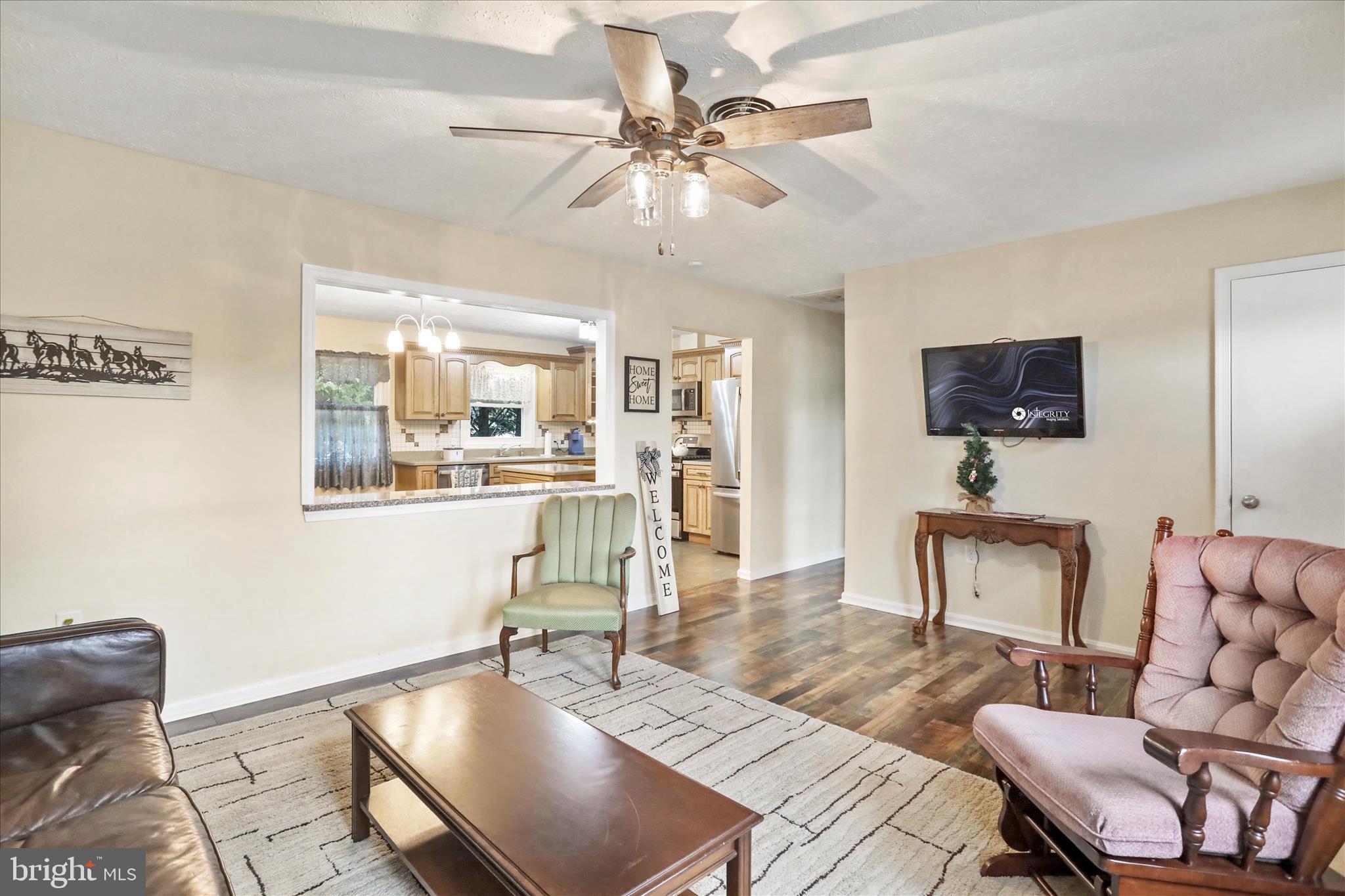 RIDGEFIELD - Residential