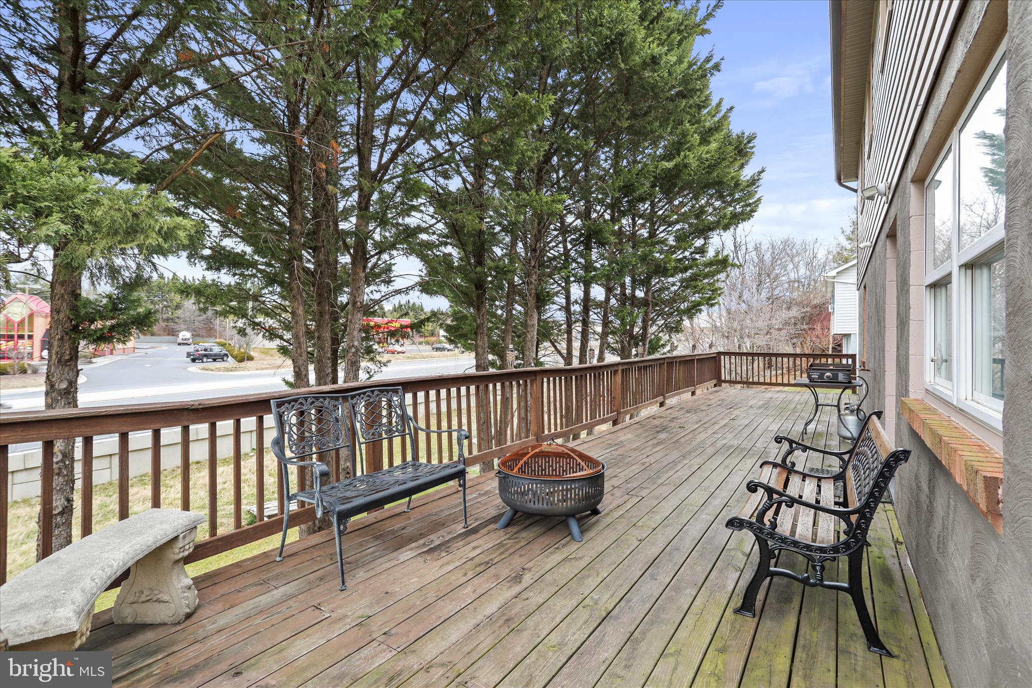 RIDGEFIELD - Residential