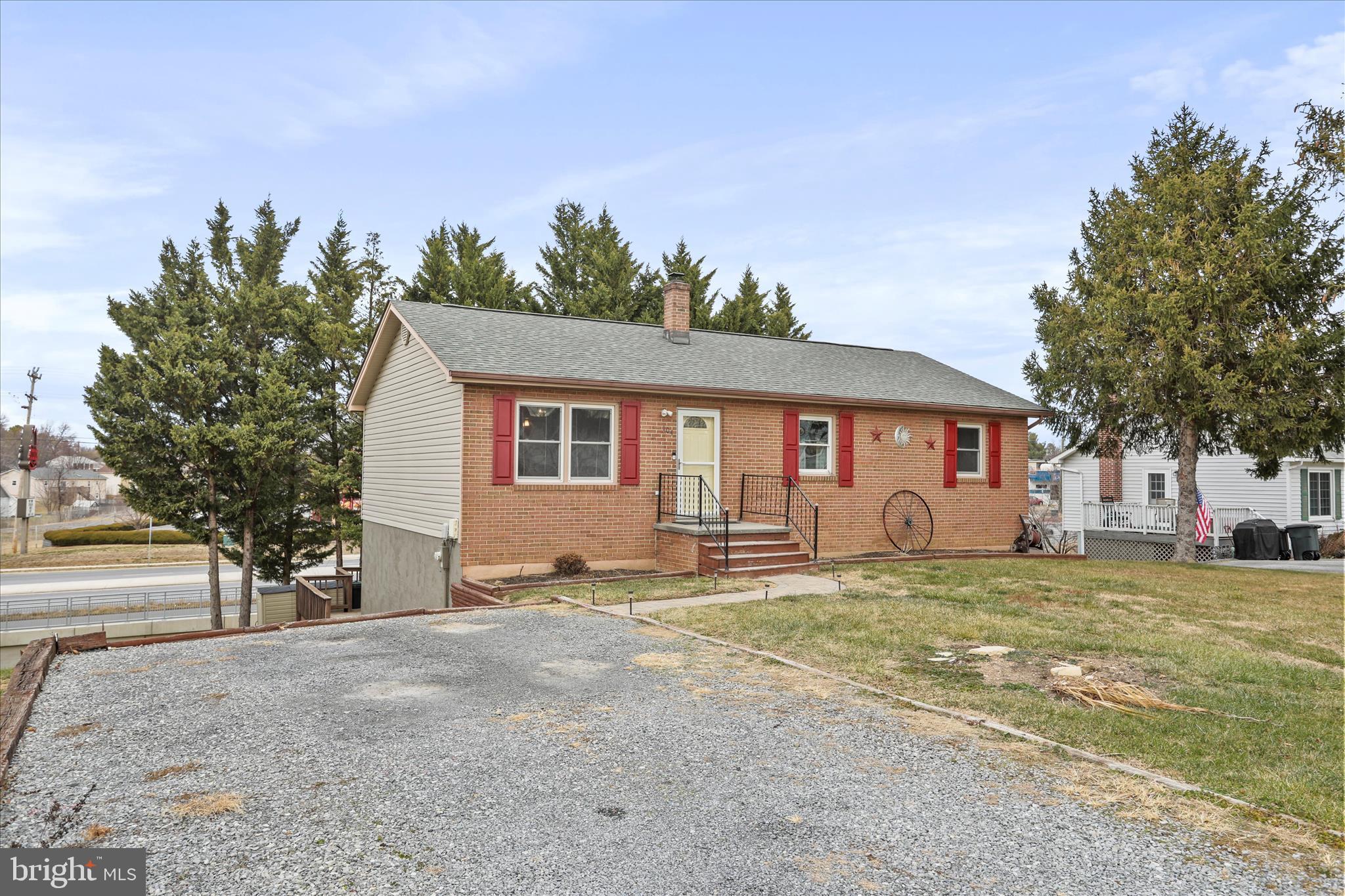 RIDGEFIELD - Residential