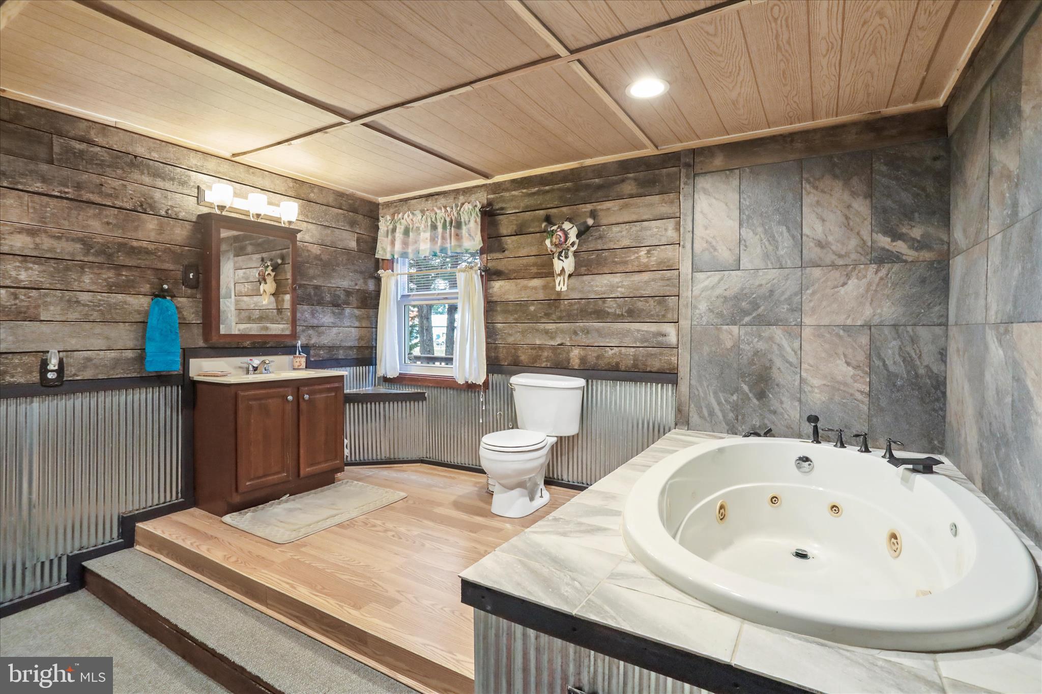 RIDGEFIELD - Residential