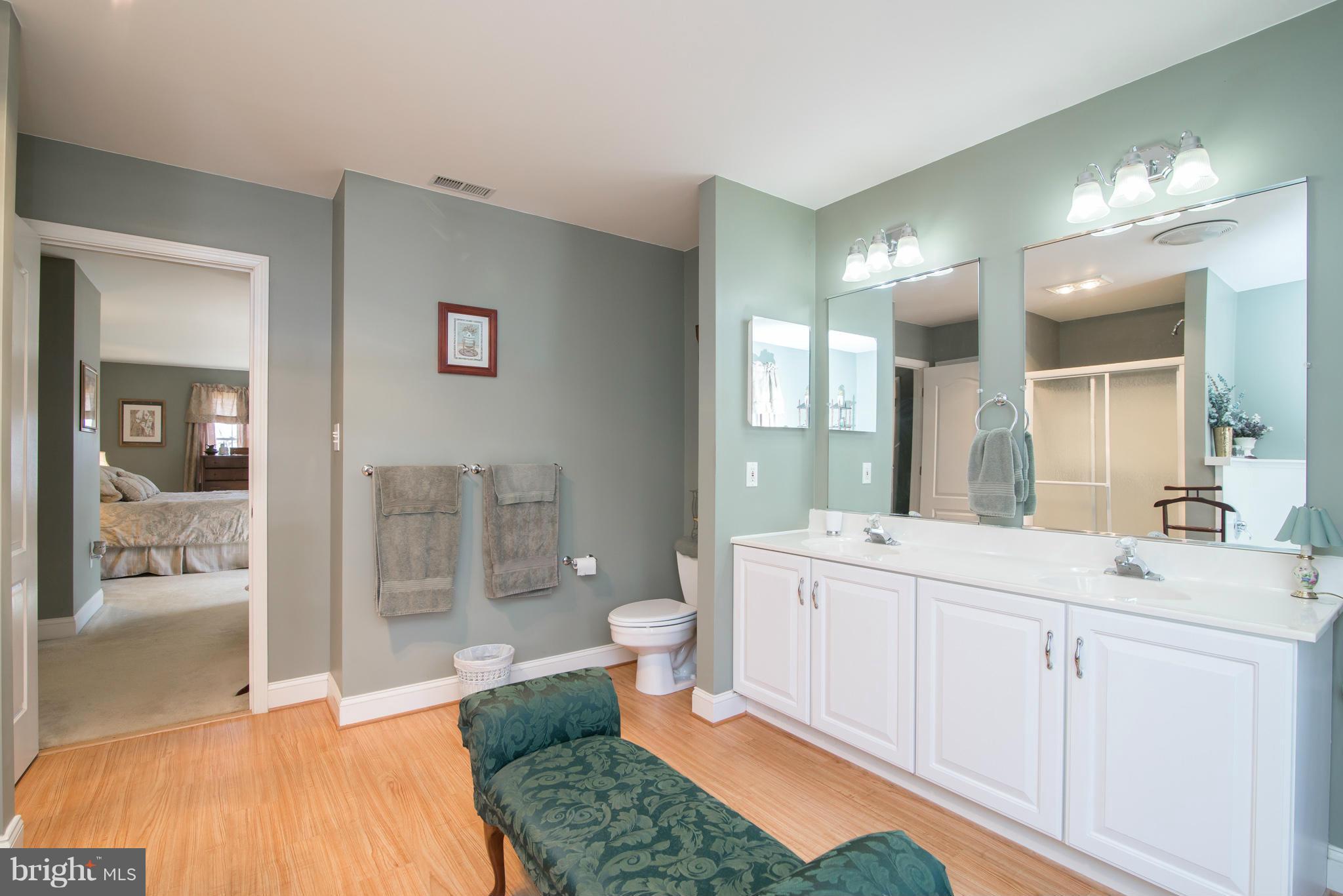 OAKLEIGH - Residential