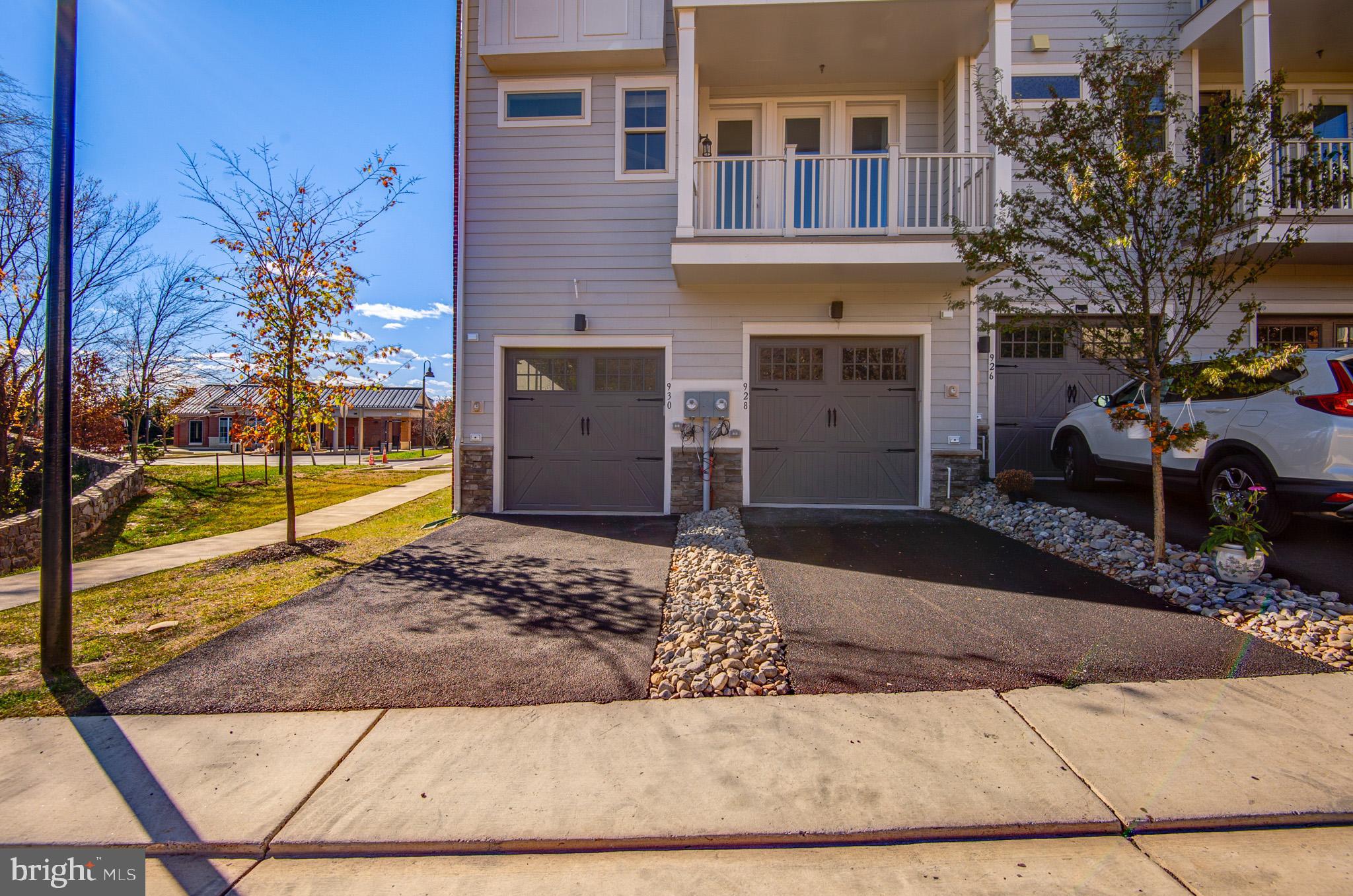 POTOMAC STATION MARKETPLACE - Residential Lease