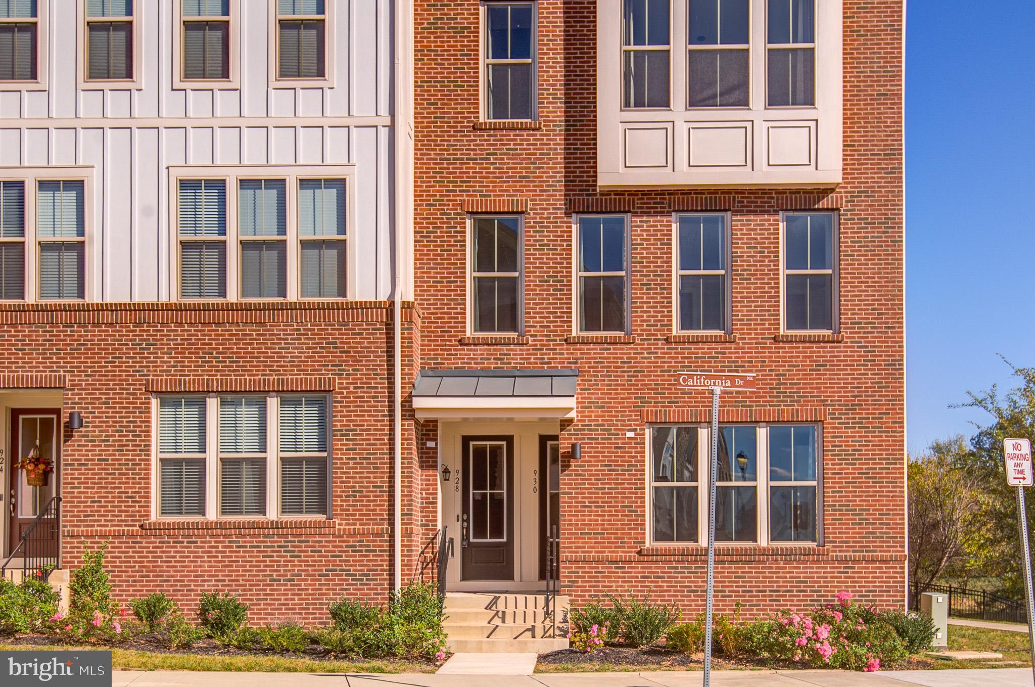 POTOMAC STATION MARKETPLACE - Residential Lease