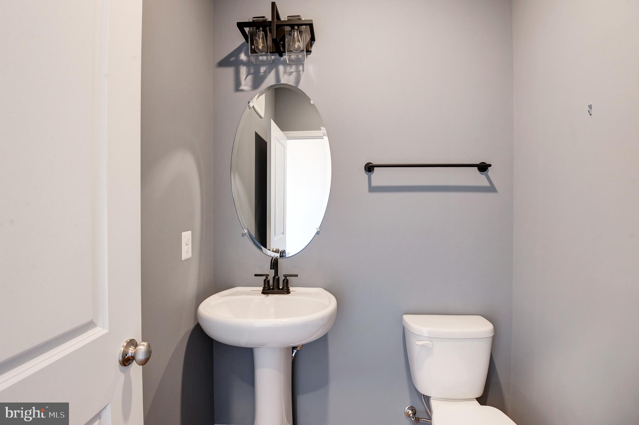 POTOMAC STATION MARKETPLACE - Residential Lease