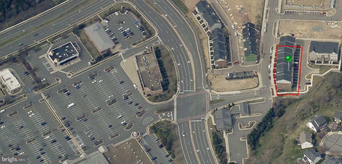 POTOMAC STATION MARKETPLACE - Residential Lease