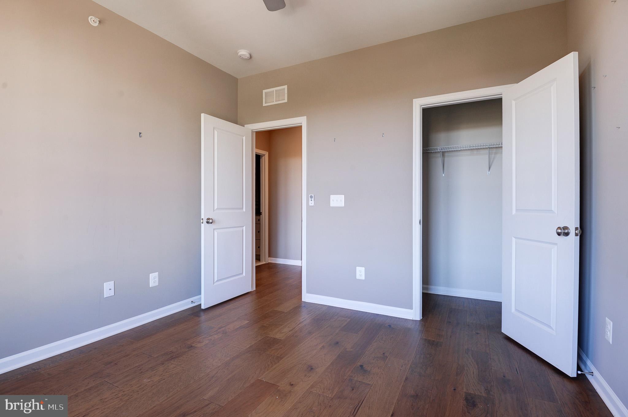 POTOMAC STATION MARKETPLACE - Residential Lease