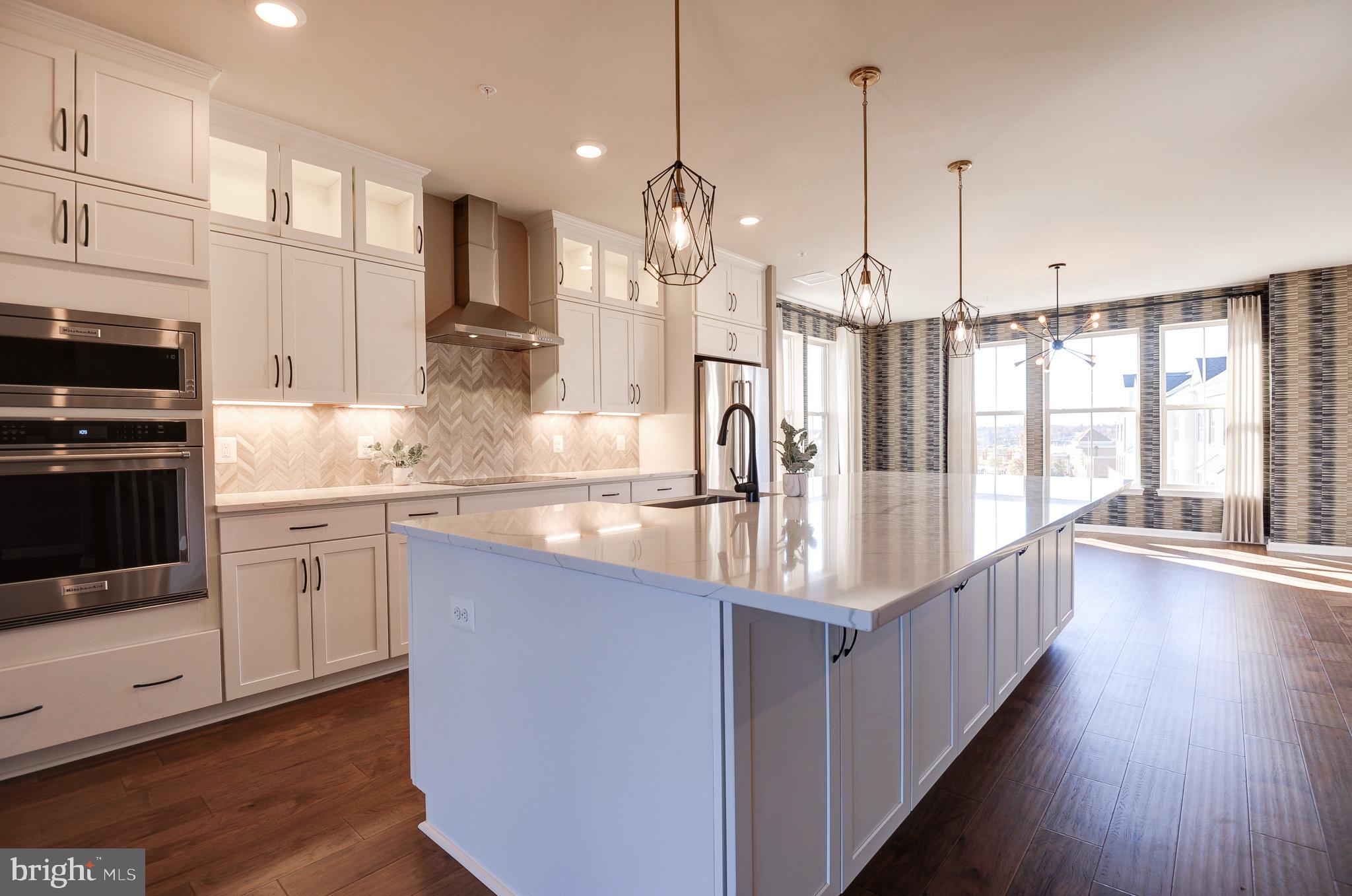 POTOMAC STATION MARKETPLACE - Residential Lease