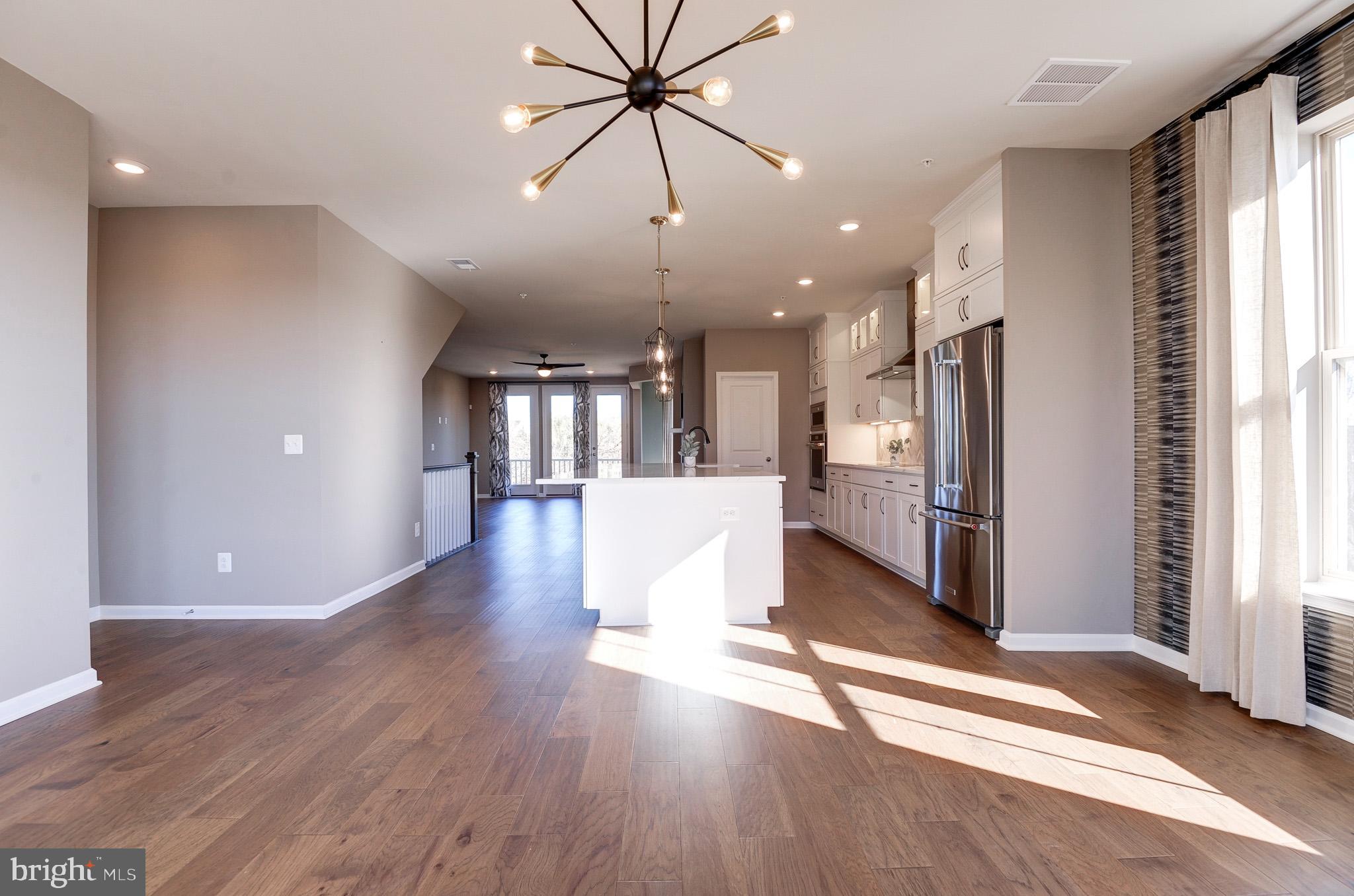 POTOMAC STATION MARKETPLACE - Residential Lease