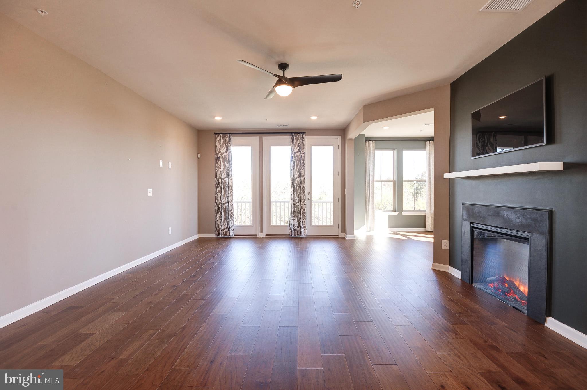 POTOMAC STATION MARKETPLACE - Residential Lease