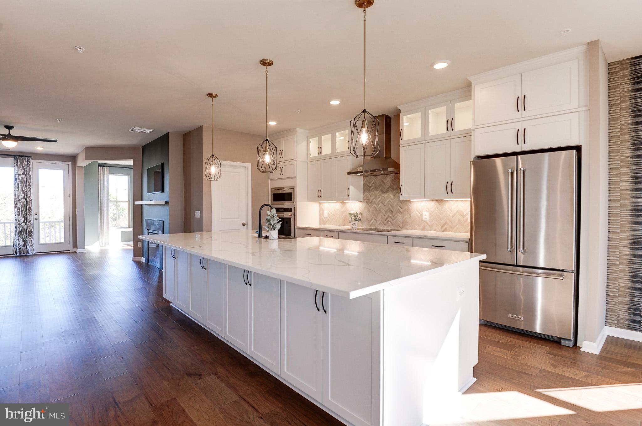 POTOMAC STATION MARKETPLACE - Residential Lease