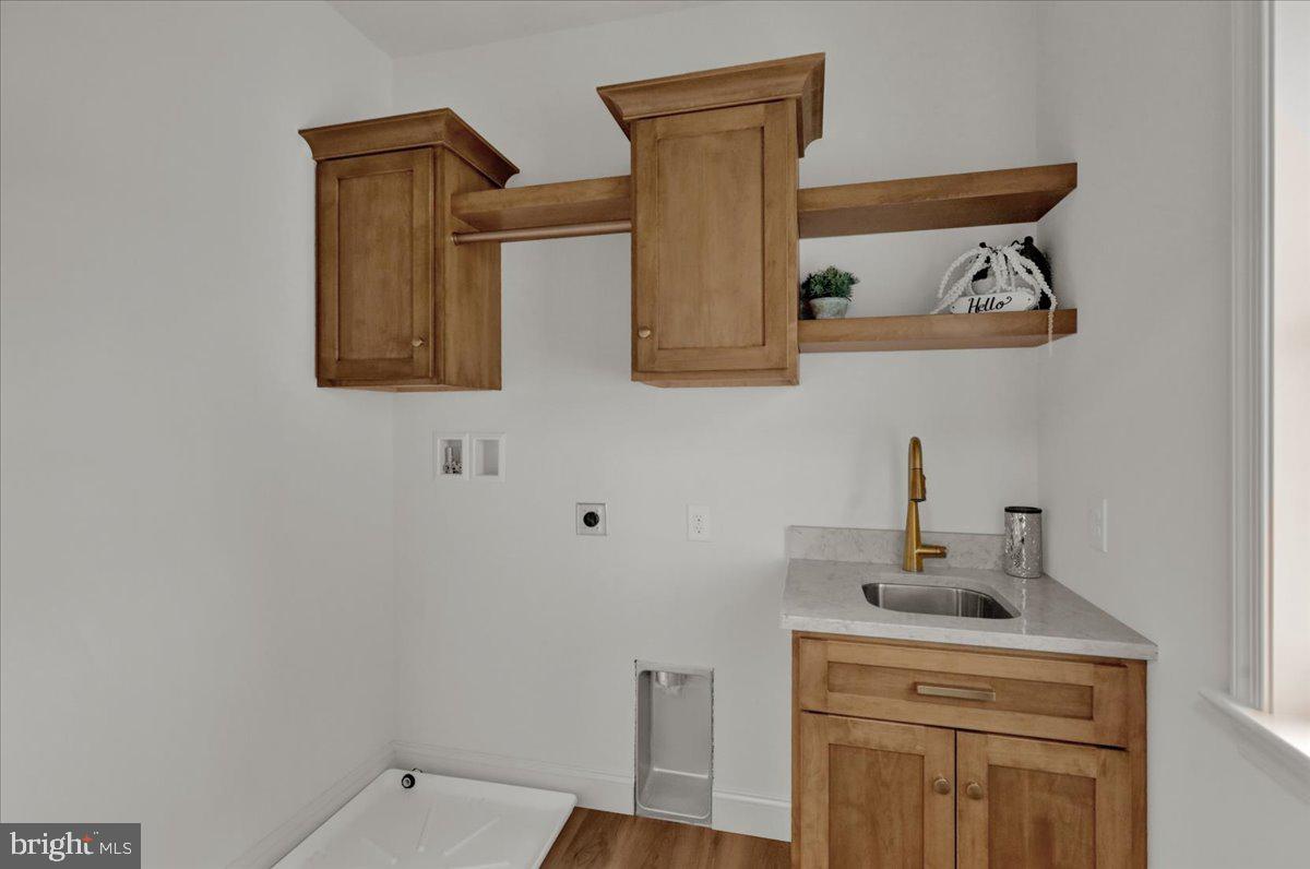 THE ESTATES AT HEARTHSIDE - Residential