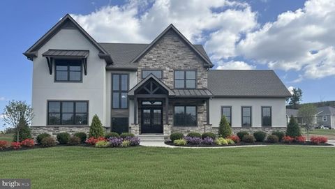 2000 ROLLING MEADOW RD LEBANON PA 17046