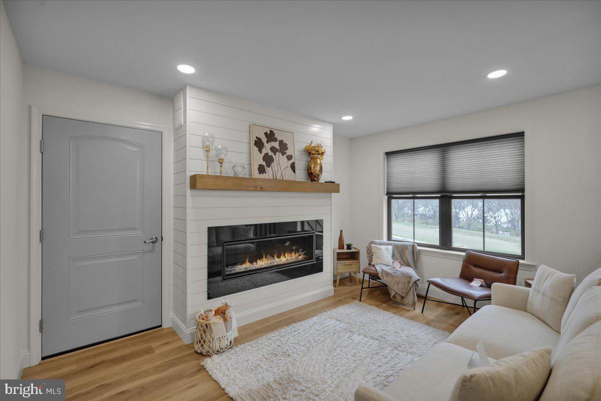 THE ESTATES AT HEARTHSIDE - Residential