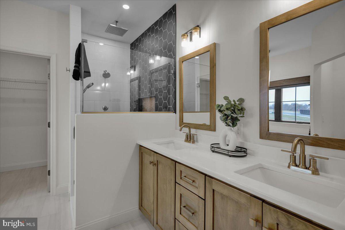 THE ESTATES AT HEARTHSIDE - Residential