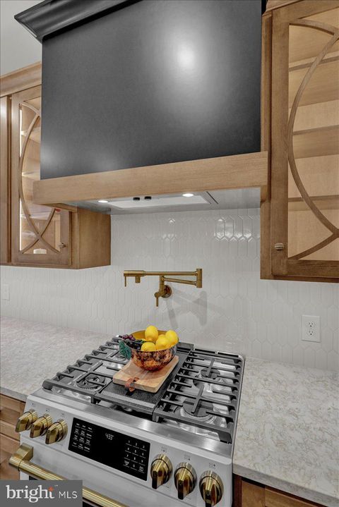 Tiny photo for 2000 Rolling Meadow Rd, LEBANON, PA 17046 (MLS # PALN2022682)