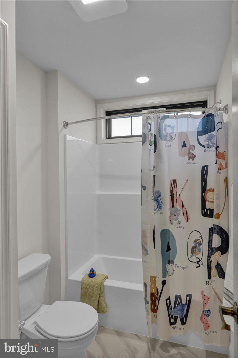 THE ESTATES AT HEARTHSIDE - Residential