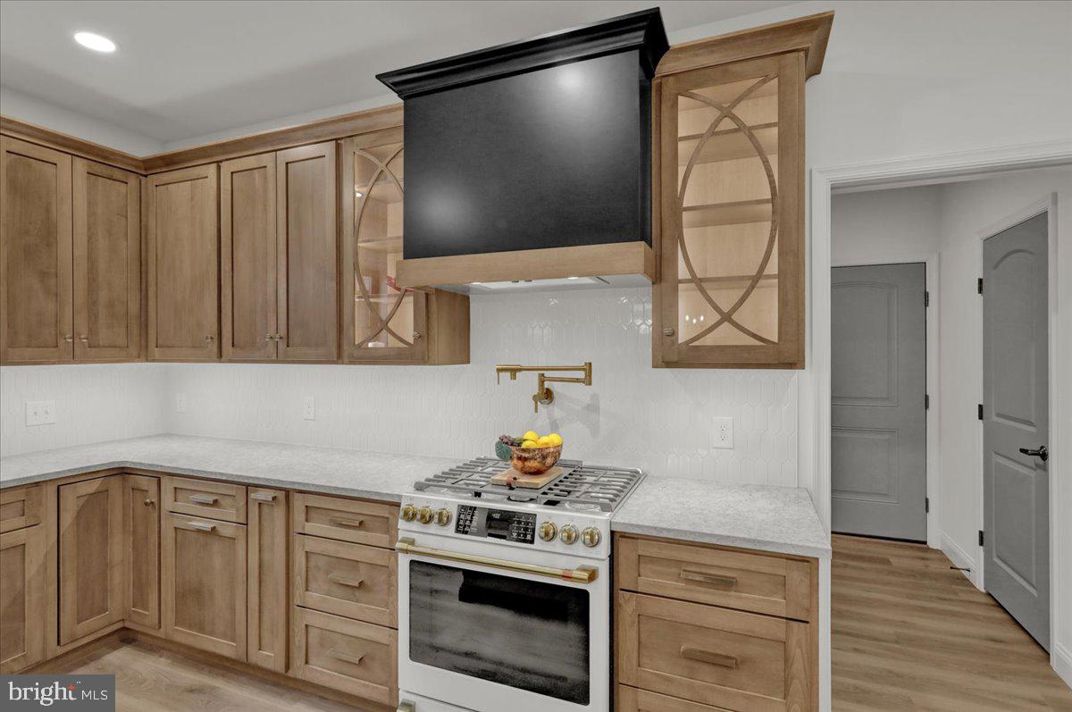 THE ESTATES AT HEARTHSIDE - Residential