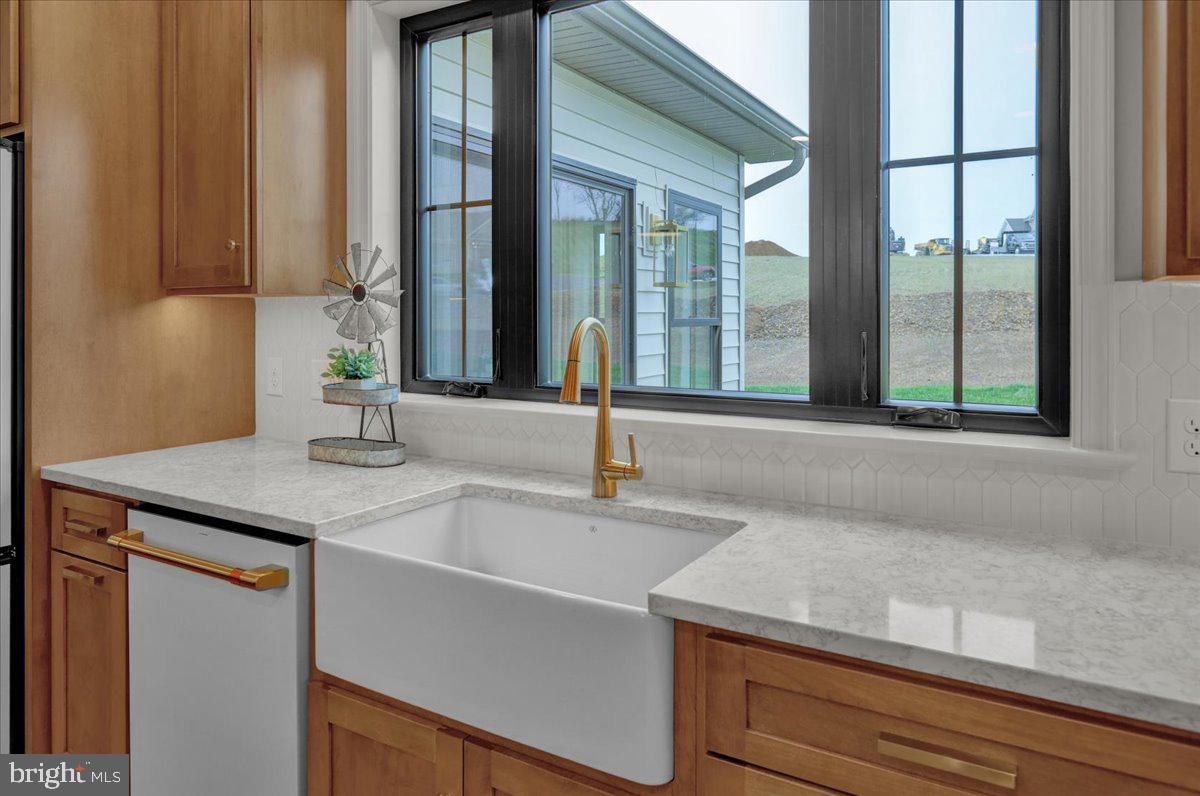 THE ESTATES AT HEARTHSIDE - Residential