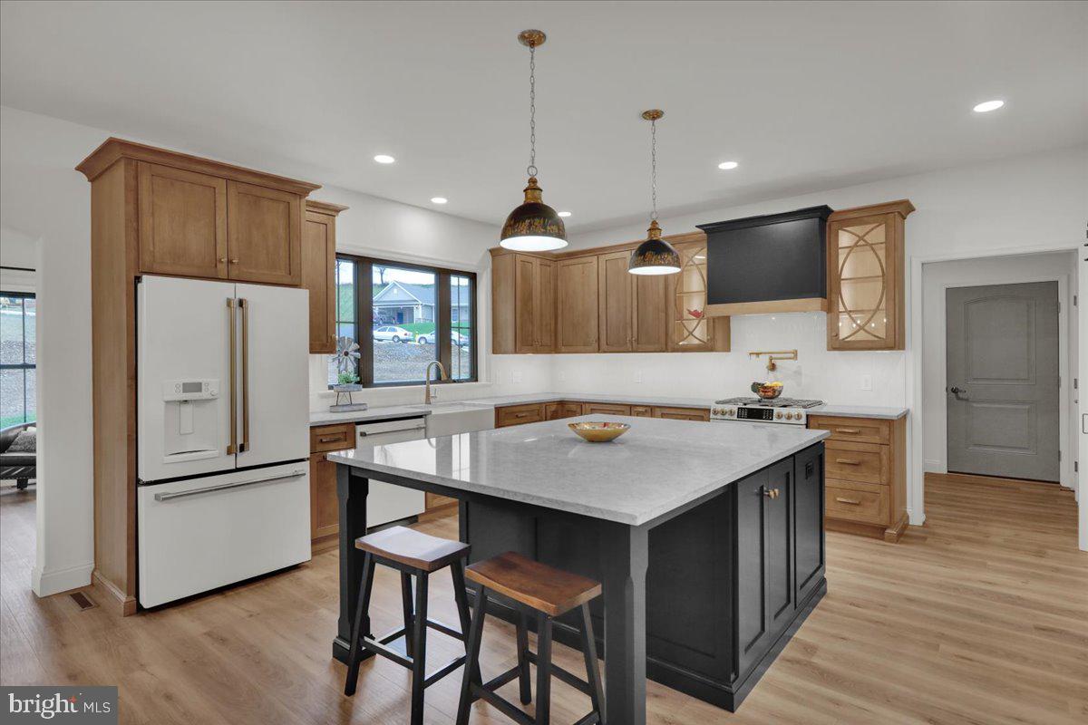 THE ESTATES AT HEARTHSIDE - Residential