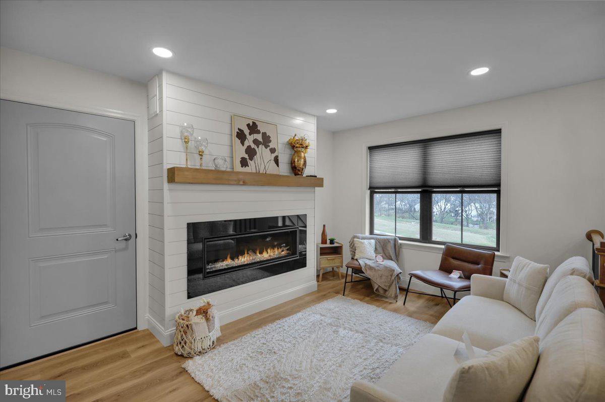 THE ESTATES AT HEARTHSIDE - Residential