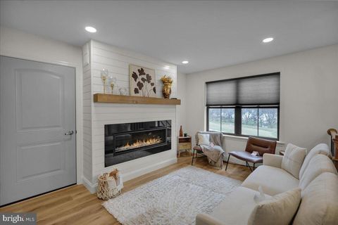 Tiny photo for 2000 Rolling Meadow Rd, LEBANON, PA 17046 (MLS # PALN2022682)