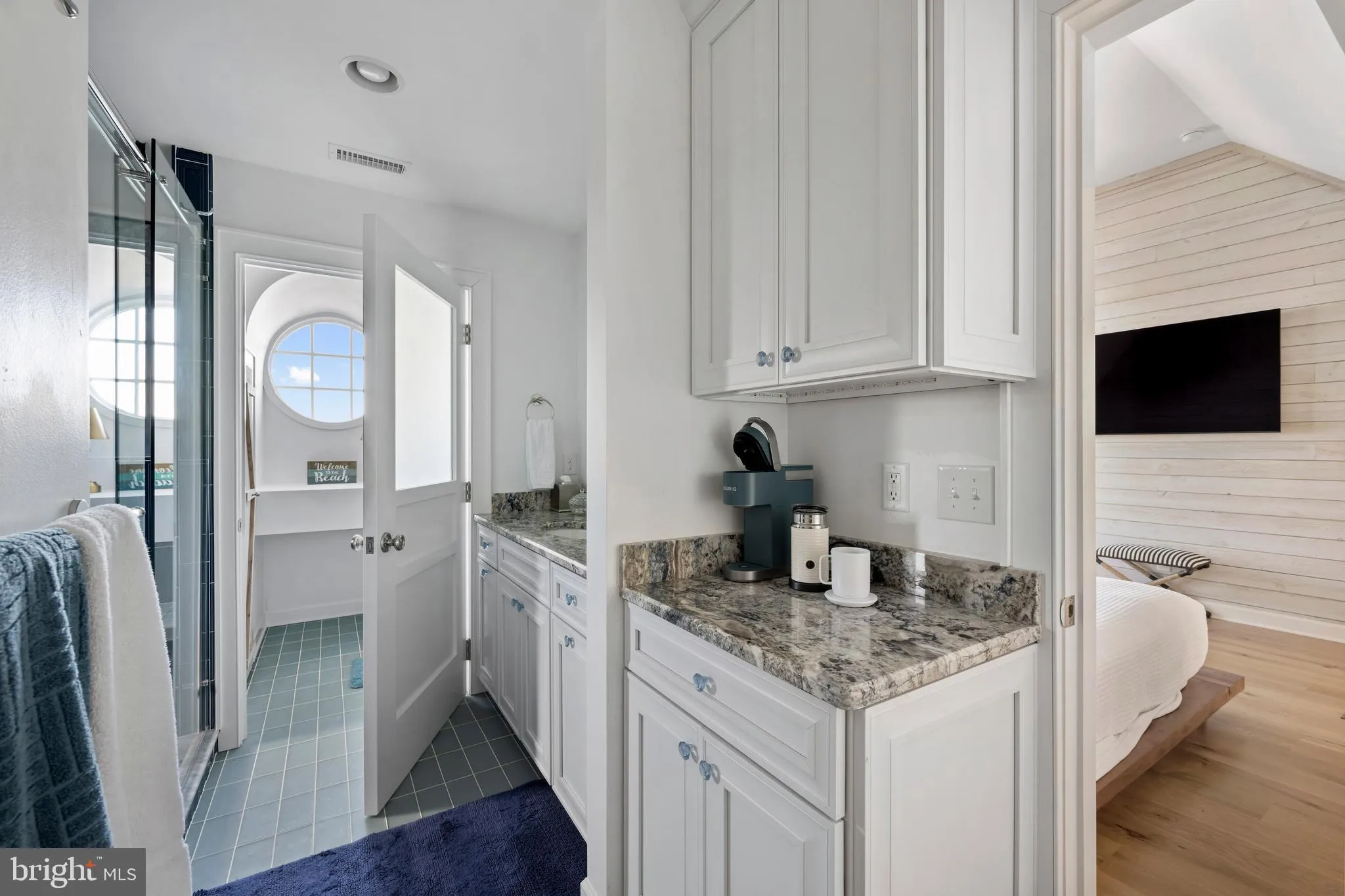 Lewes, Delaware 19958, United States, 5 Bedrooms Bedrooms, ,5 BathroomsBathrooms,Residential,Active,233221