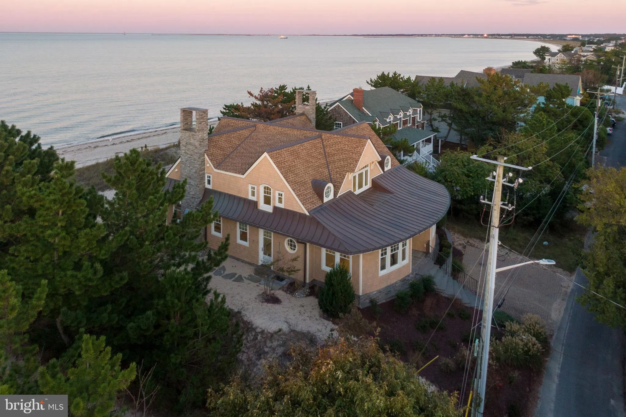 Lewes, Delaware 19958, United States, 5 Bedrooms Bedrooms, ,5 BathroomsBathrooms,Residential,Active,233221