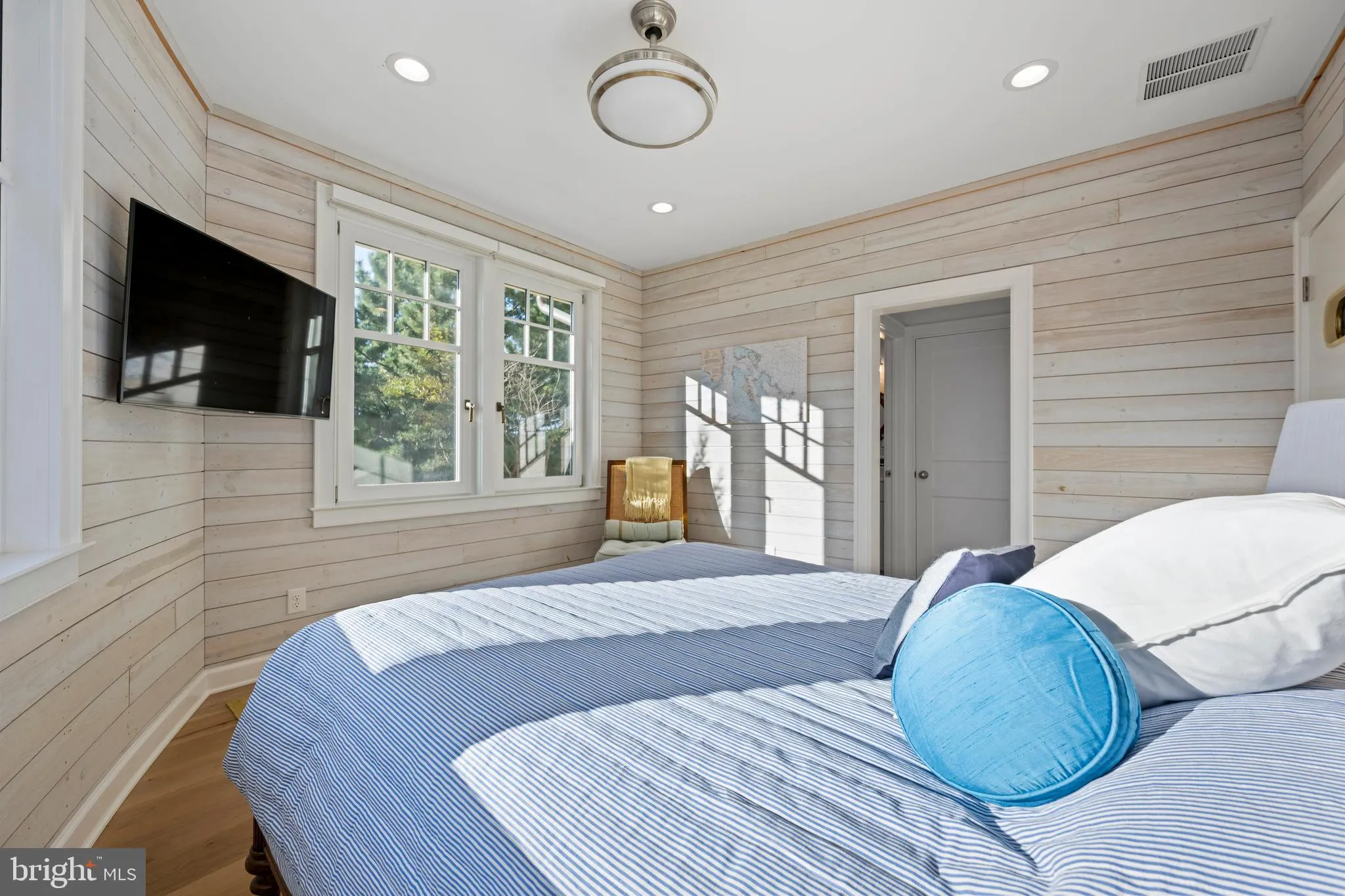 Lewes, Delaware 19958, United States, 5 Bedrooms Bedrooms, ,5 BathroomsBathrooms,Residential,Active,233221