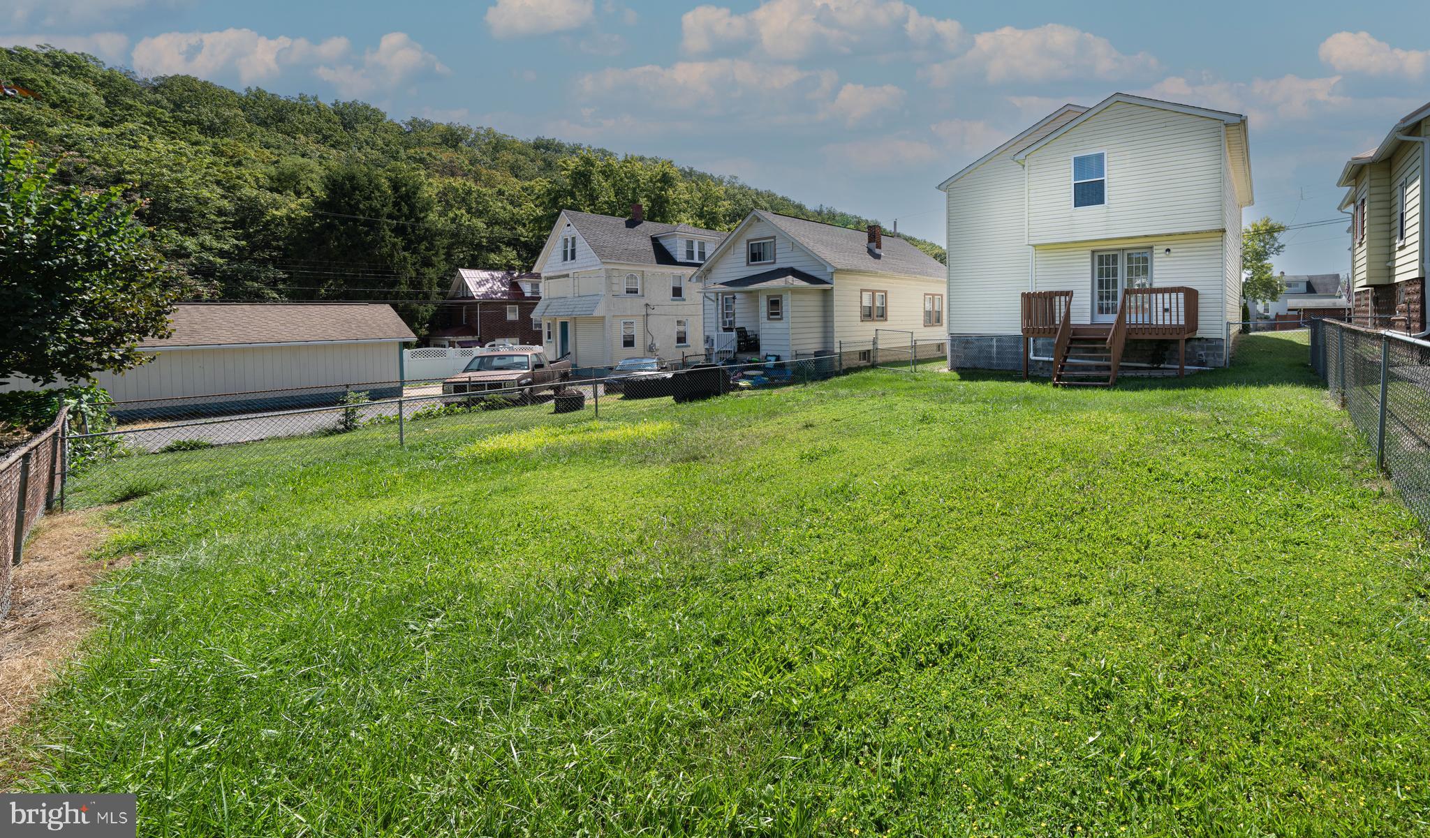 NORTH END - Residential