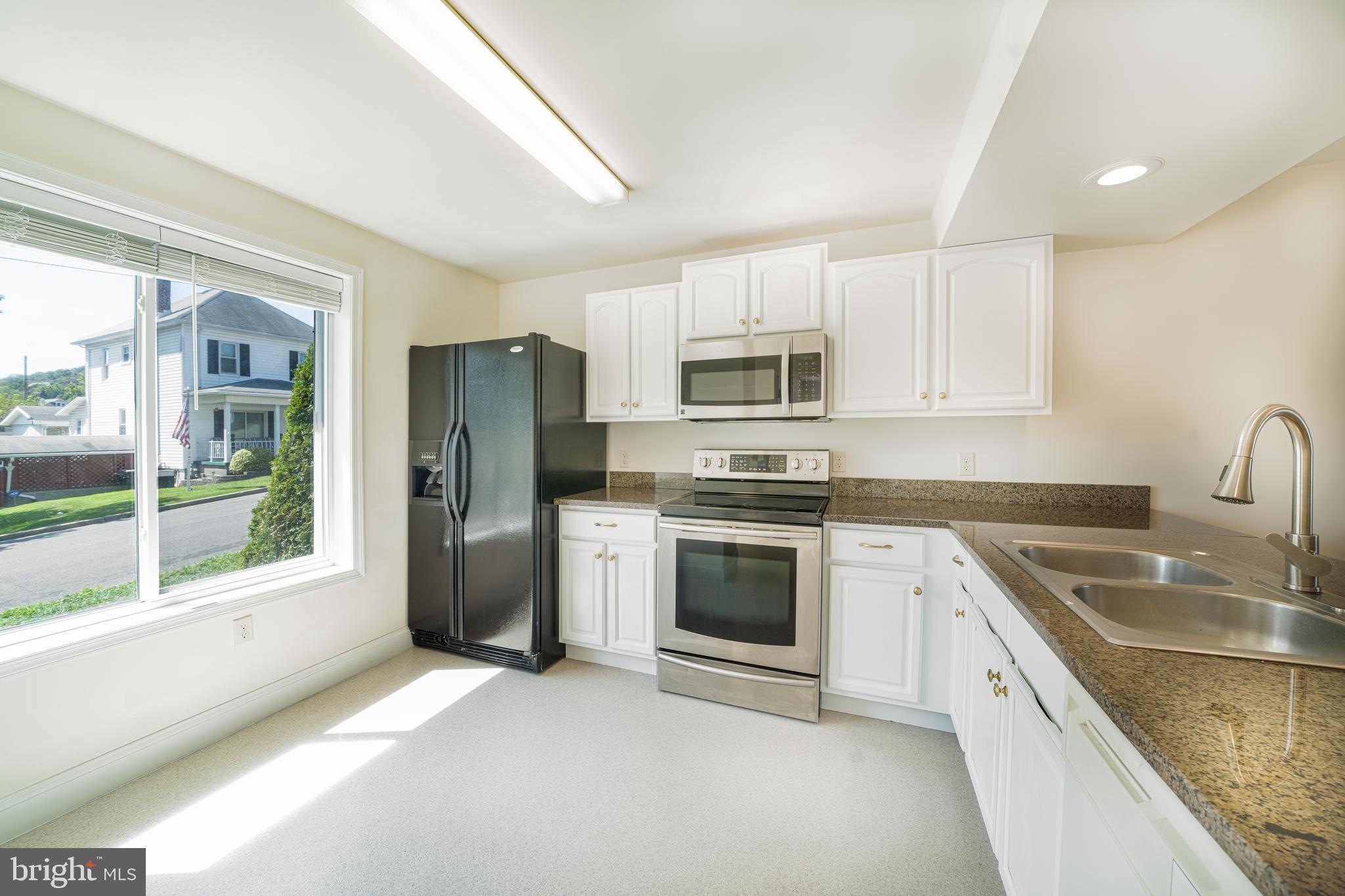 NORTH END - Residential