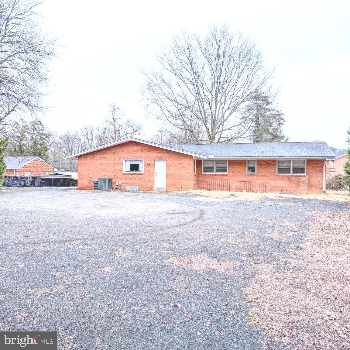 RIVER BEND - Residential