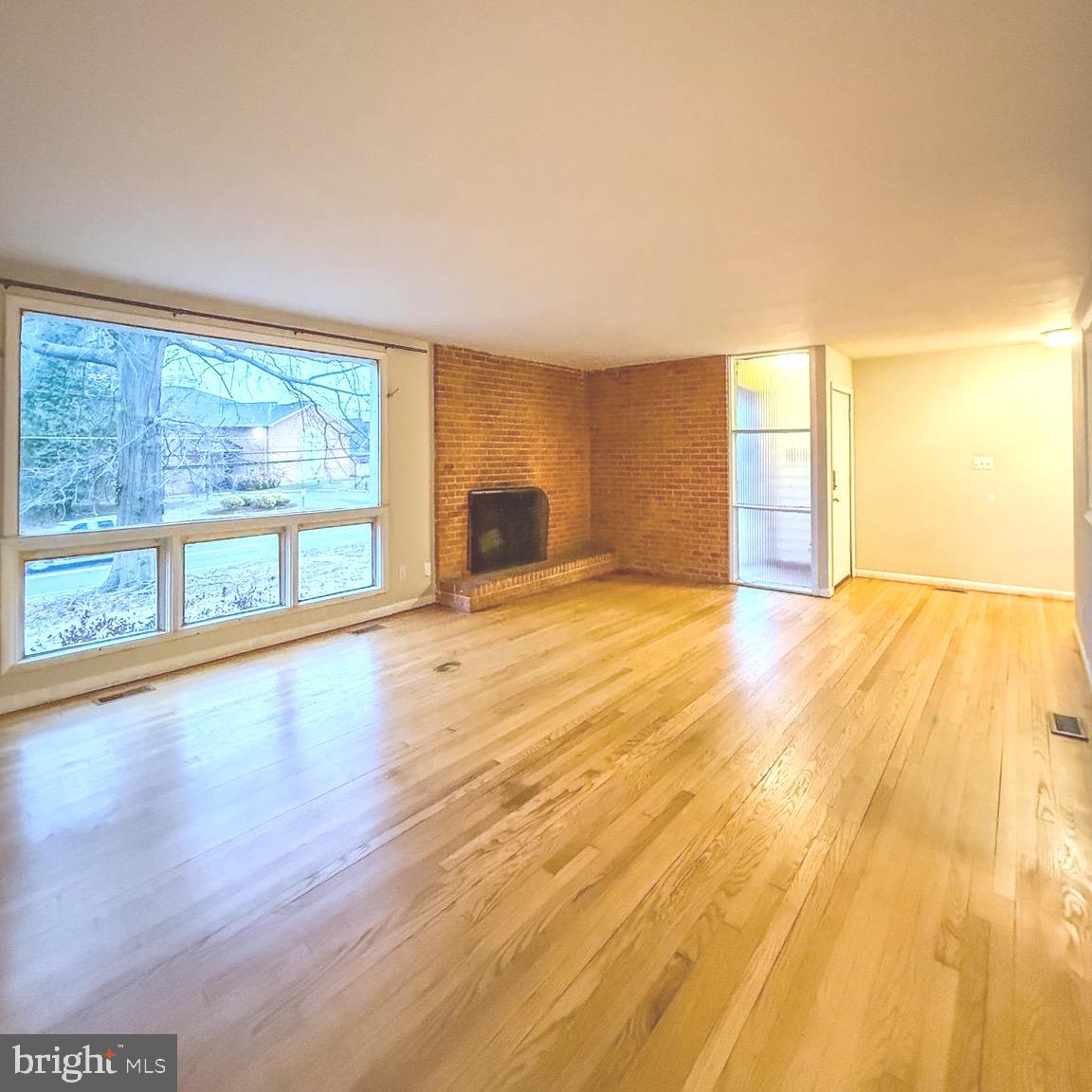 RIVER BEND - Residential