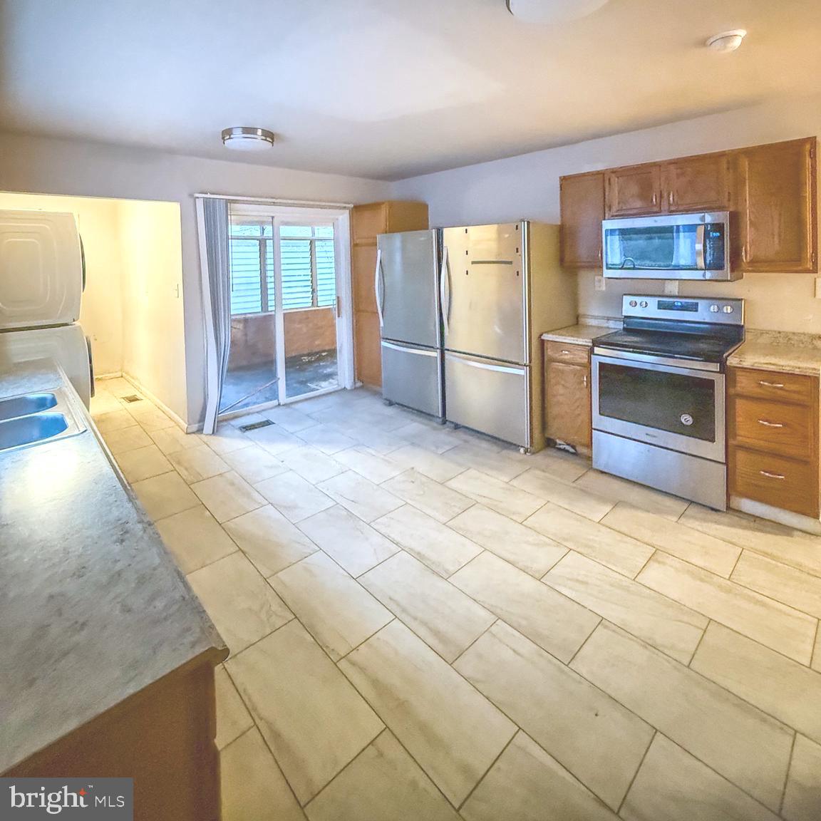 RIVER BEND - Residential