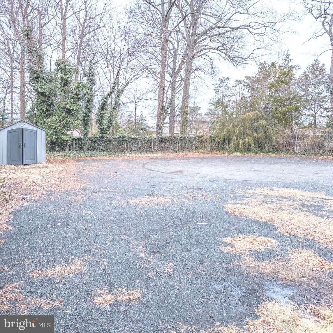 RIVER BEND - Residential