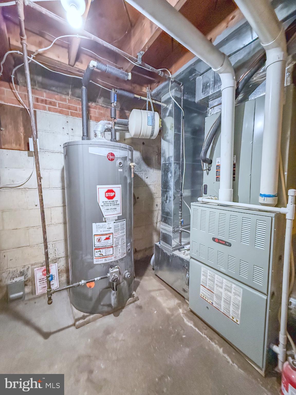 RIVER BEND - Residential