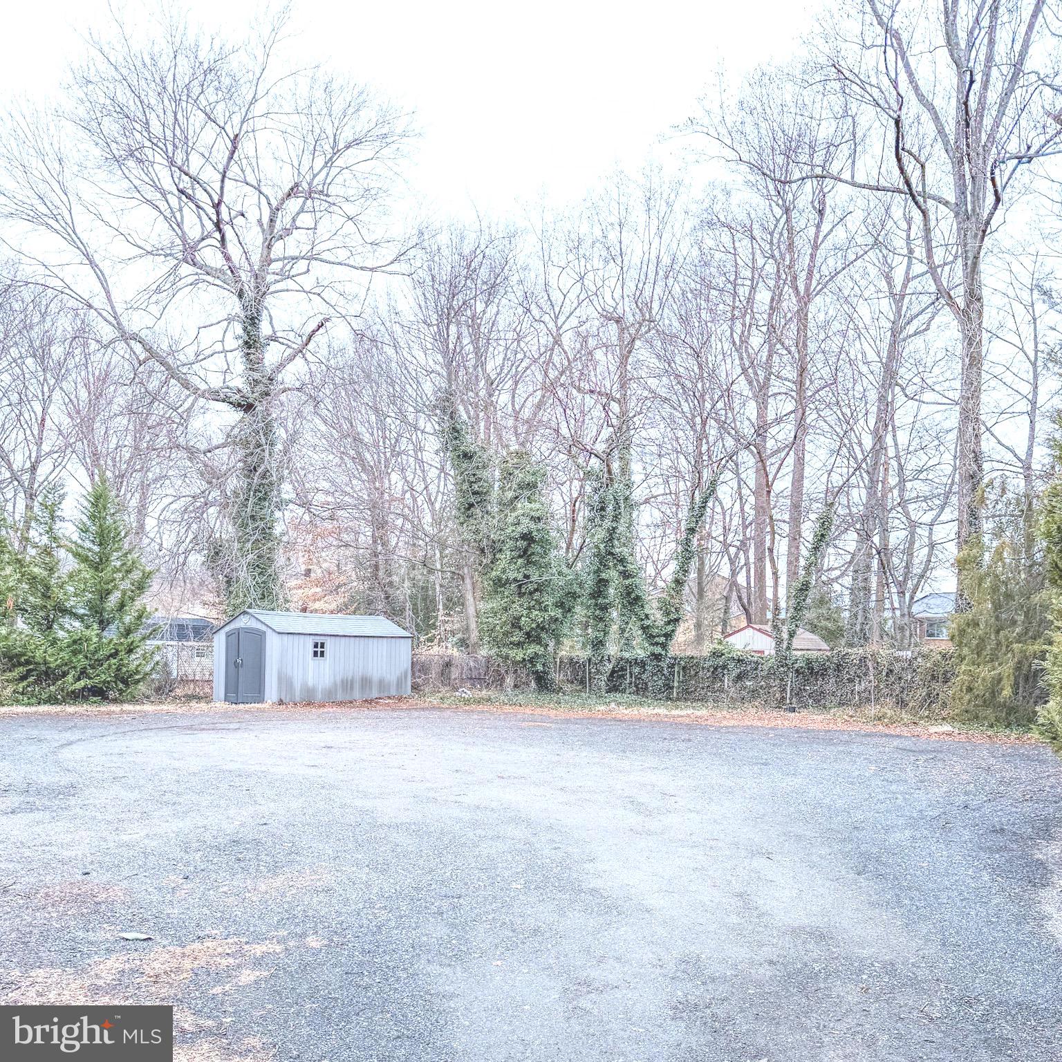 RIVER BEND - Residential