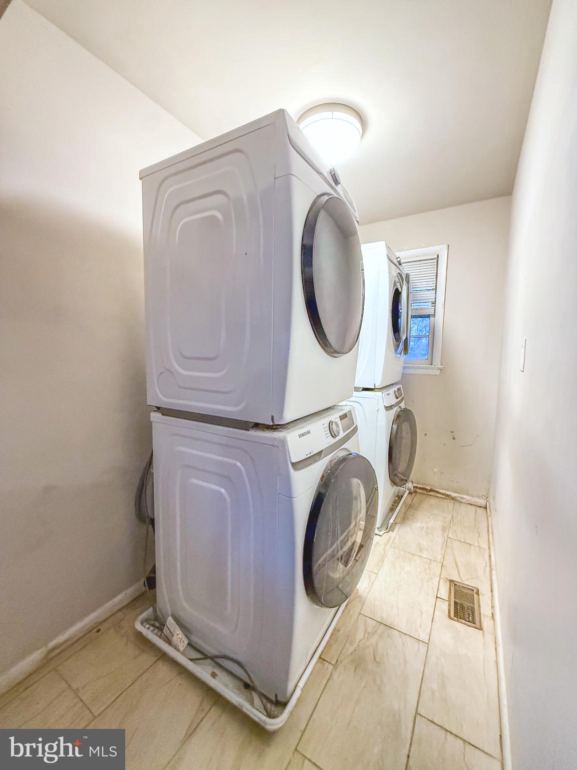 RIVER BEND - Residential