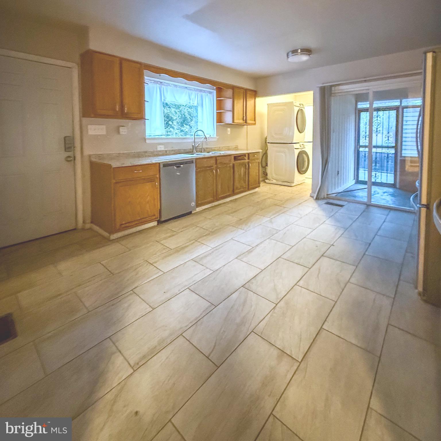 RIVER BEND - Residential